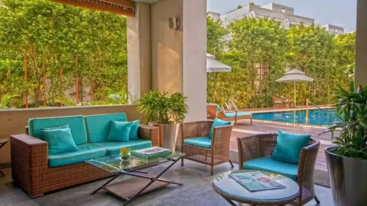 DLF-Kings-Court-Balcony