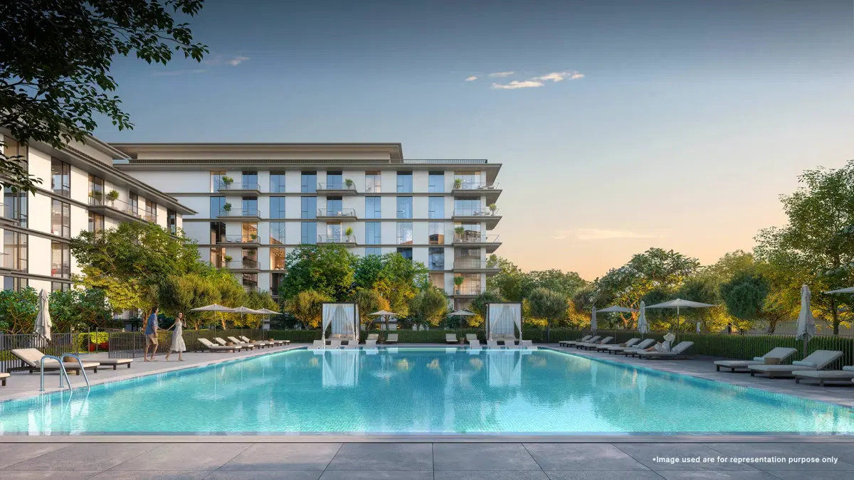 Luxurious cabana seating at Emaar Ocean Cove’s Rashid Yachts swimming zone, overlooking pristine waters.